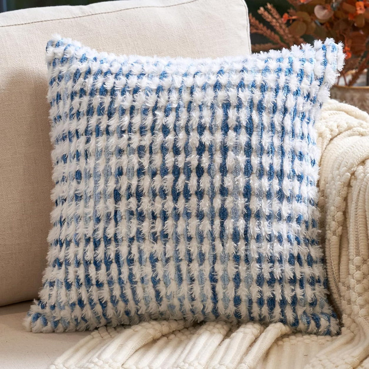 Boho Chenille Tufted Pillow Cover - Blue