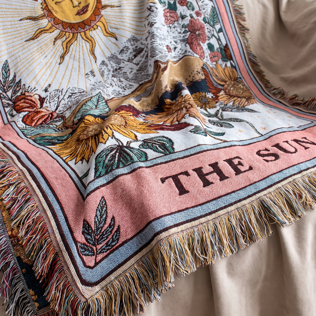 Boho Sun Tapestry Picnic Blanket – material close-up