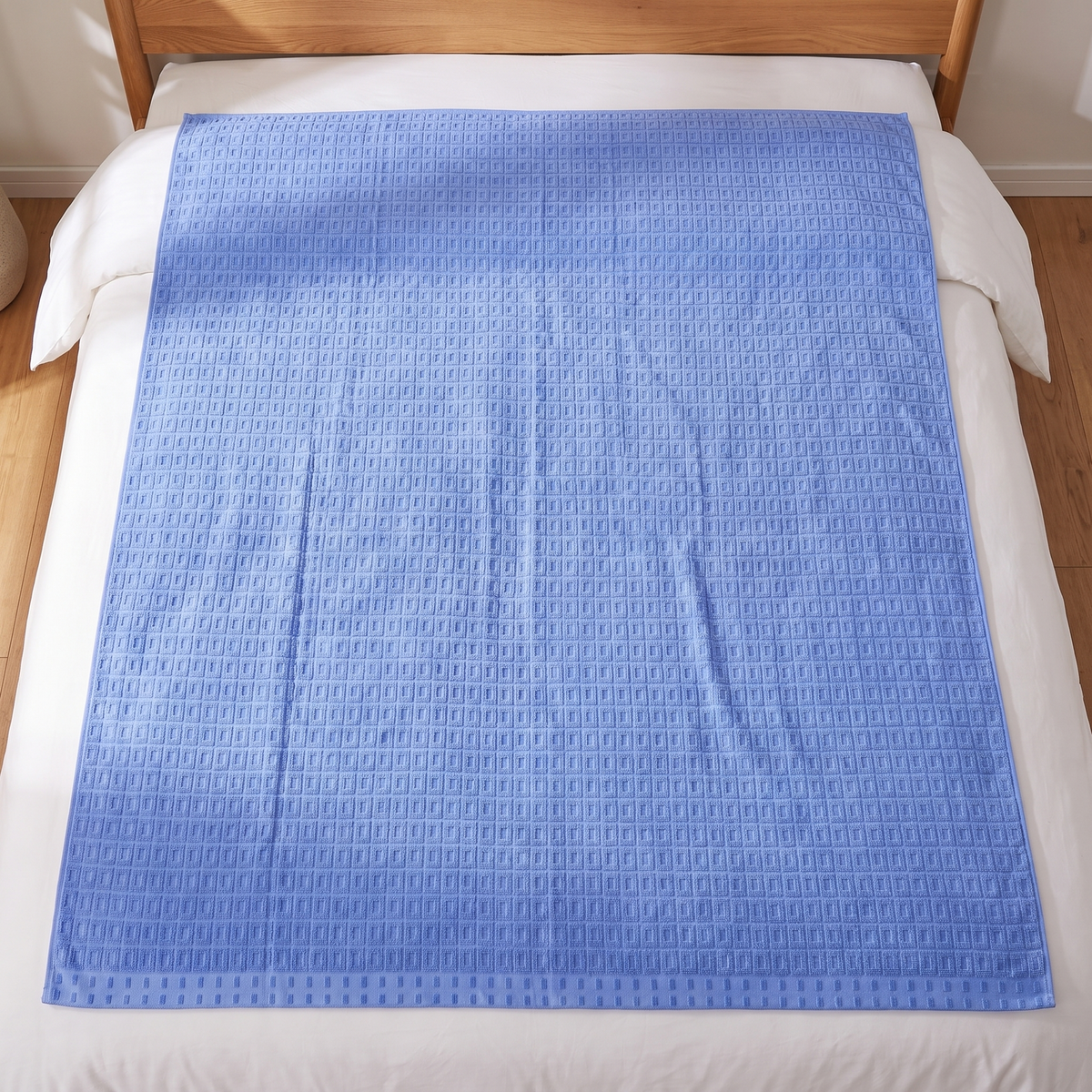 Waffle Cotton Throw Blanket – Summer Bedspread – full size laid flat