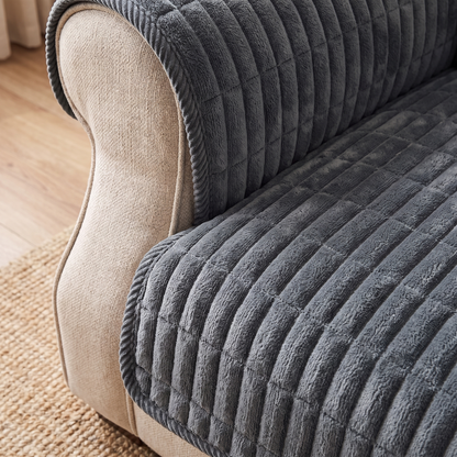 Cosy Quilted Couch Cover Protector – tucked edge detail