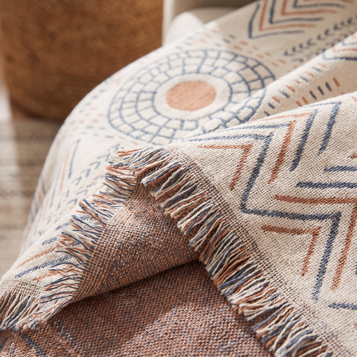 Reversible Chic Cotton Throw Blanket – weave close-up