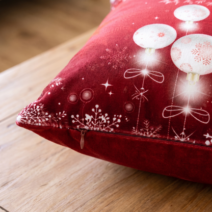 Red Snowflake & Bauble Christmas Cushion Covers – Set of 4 – print close-up
