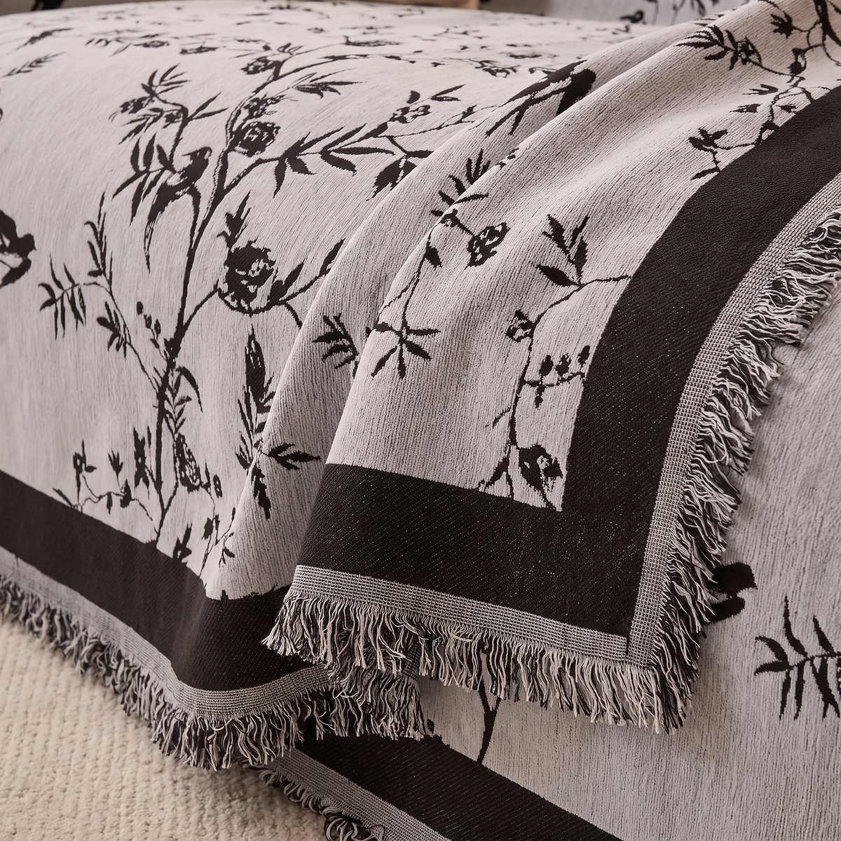 Elegant Chenille Couch Cover – Textured Weave – fabric close-up