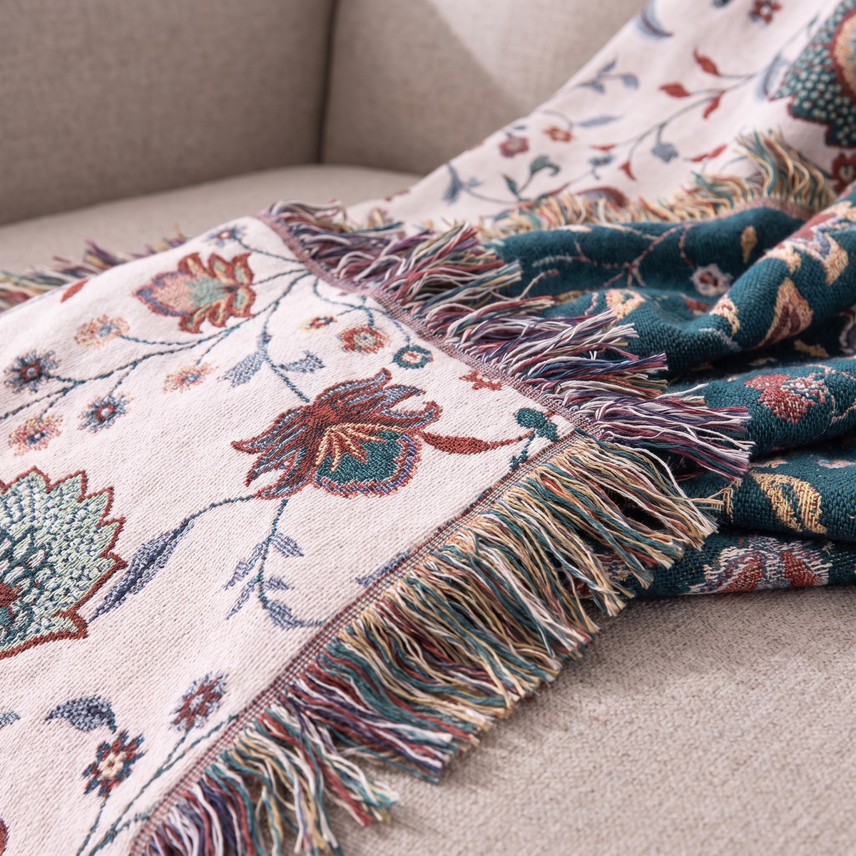 Vintage Reversible Soft Cotton Throw Blanket – weave close-up