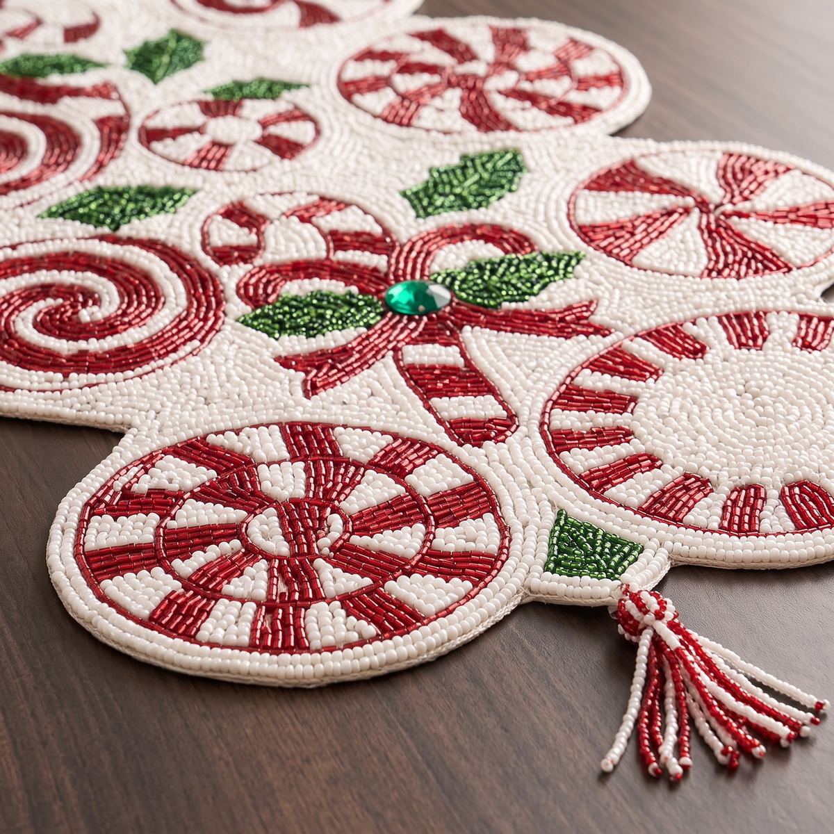 Candy Cane Beaded Christmas Table Runner – fabric and edge close-up