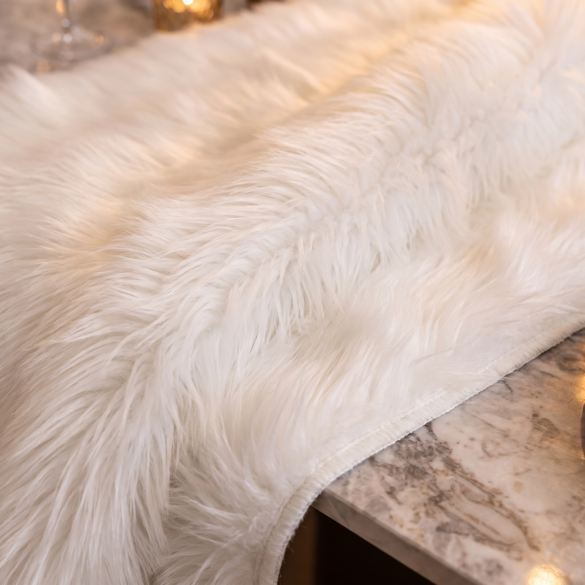 Faux Fur Christmas Table Runner – White – fabric and edge close-up